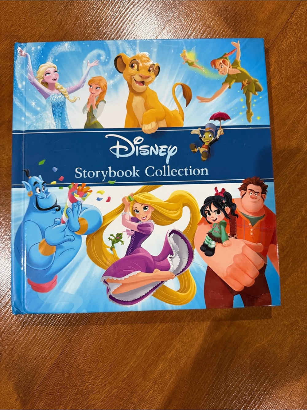 Disney Storybook Collection - Picture 1 of 2
